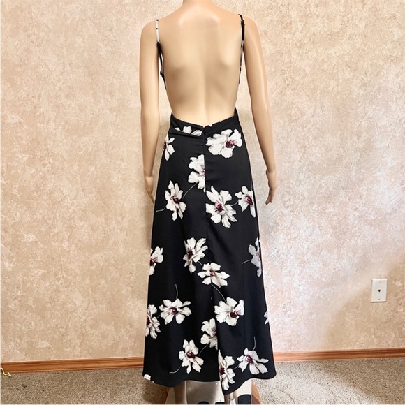 L’ATISTE By AMY open back maxi black florals sexy summerdress size M - Picture 2 of 8